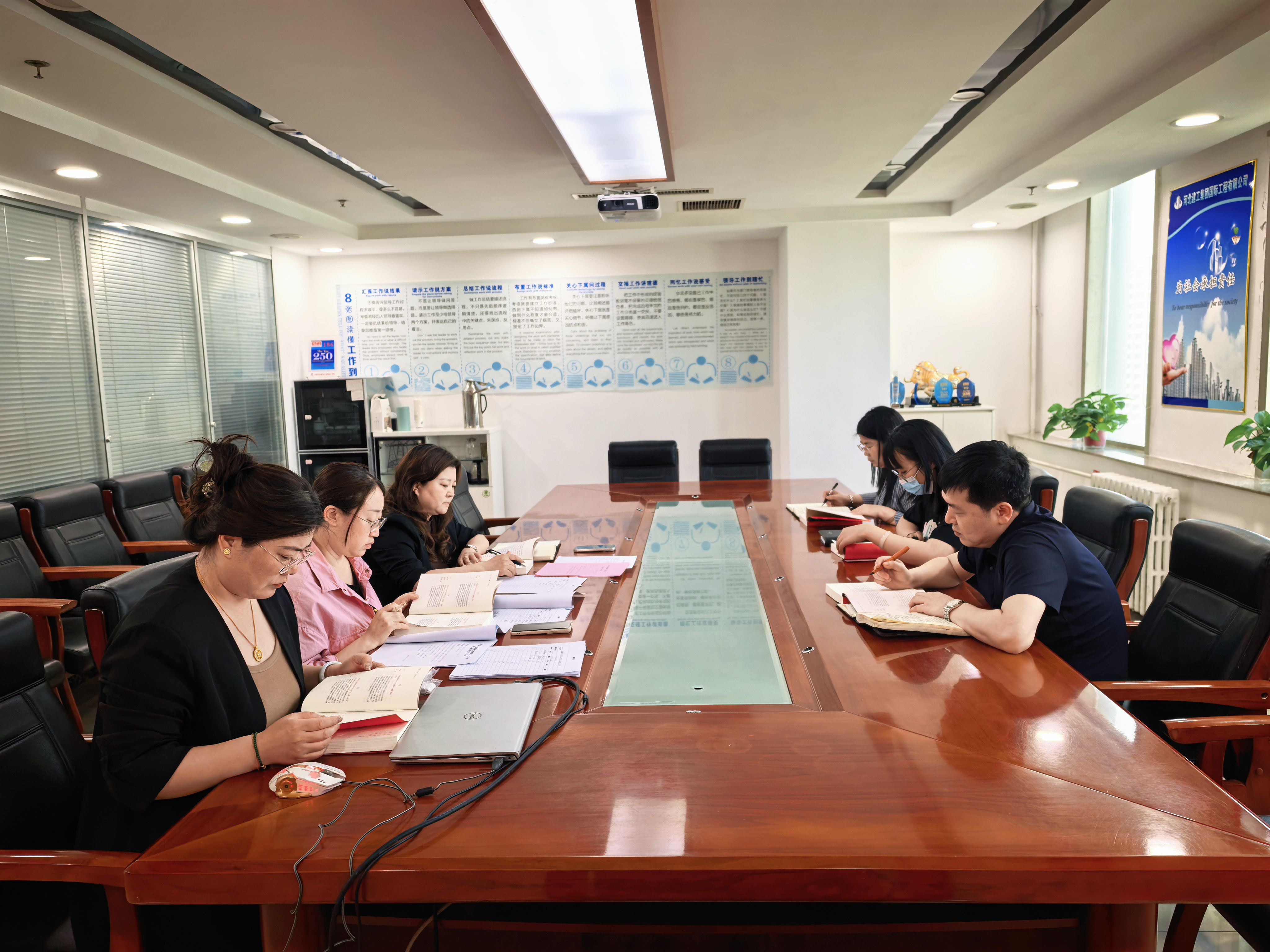6c0bd93fad0acf36c0421db4b150c056 宝马bm1122线路顶级(中国游)有限公司官网